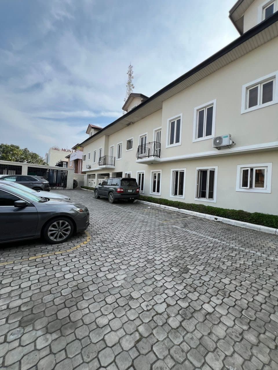 Three bedroom flat for rent
