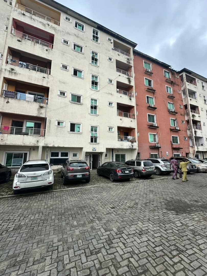 Three bedroom flat for rent
